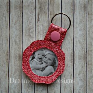In The Hoop Scallop Picture Frame Key Fob Embroidery Design