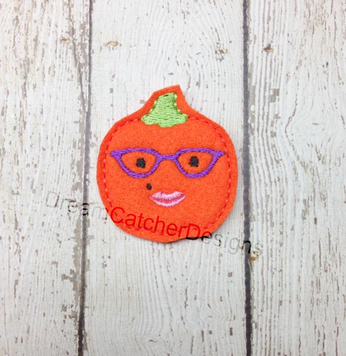 In The Hoop Girly Pumpkin Feltie Embroidery Design - The Creative Frenzy