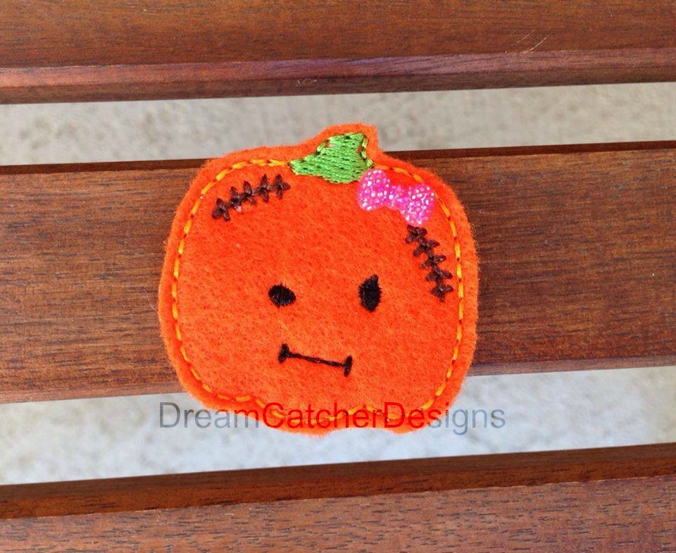 In The Hoop Goofy Pumpkin Feltie Embroidery Design - The Creative Frenzy