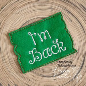 In The Hoop I’m Back Message Board Holiday Prop Felt Elf/Doll Christmas Feltie Embroidery Design